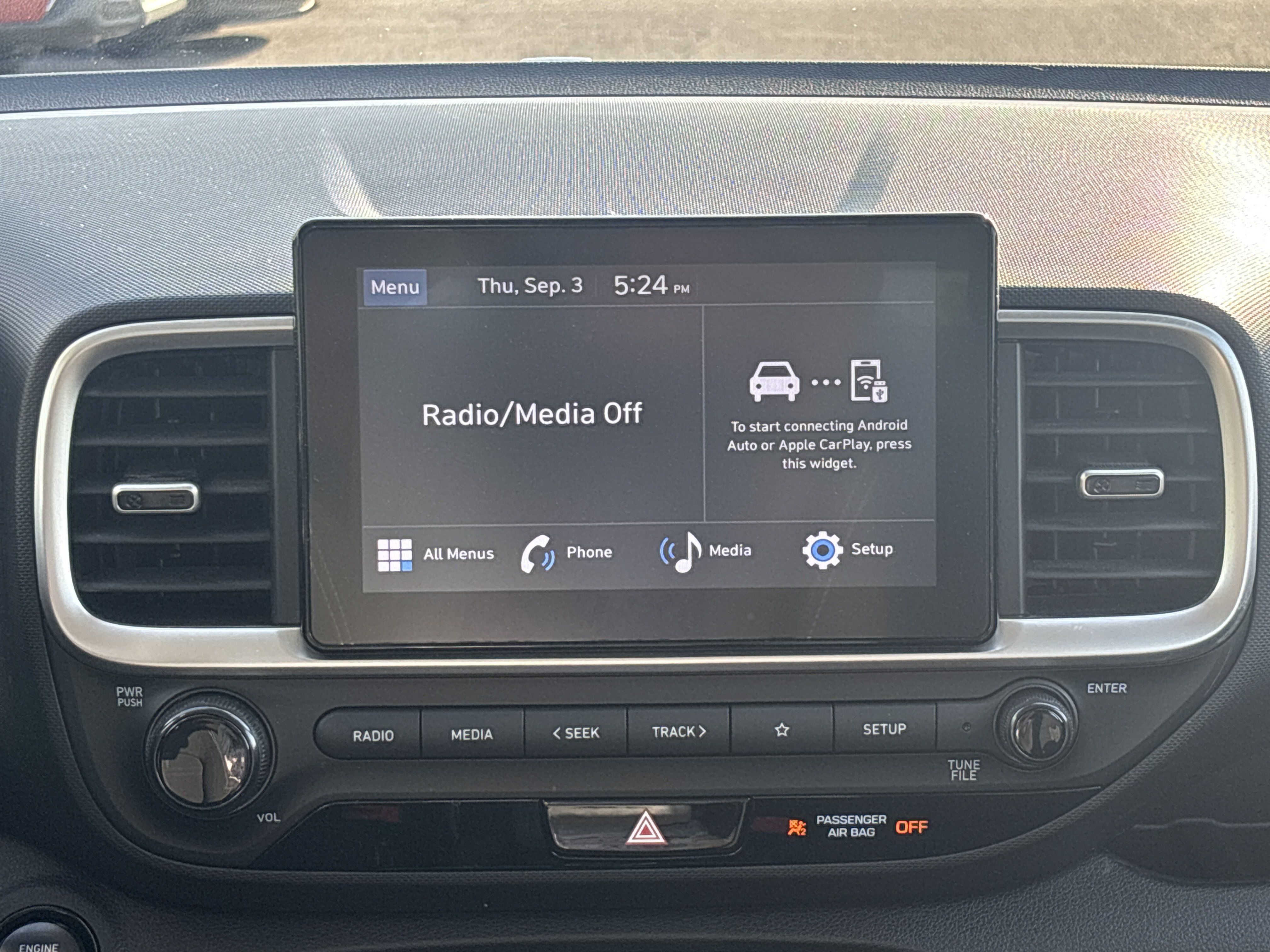 Used 2025 Hyundai Venue SEL FWD image 11