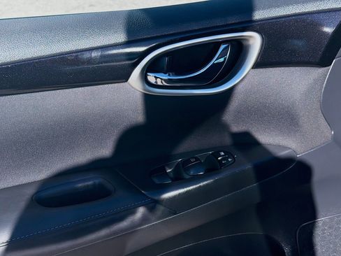 Used 2019 Nissan Sentra SV image 17