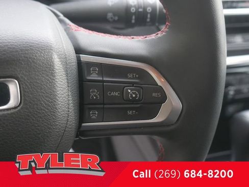 Used 2023 Jeep Compass Trailhawk w/ Trailhawk Elite Group AWD/4WD image 30