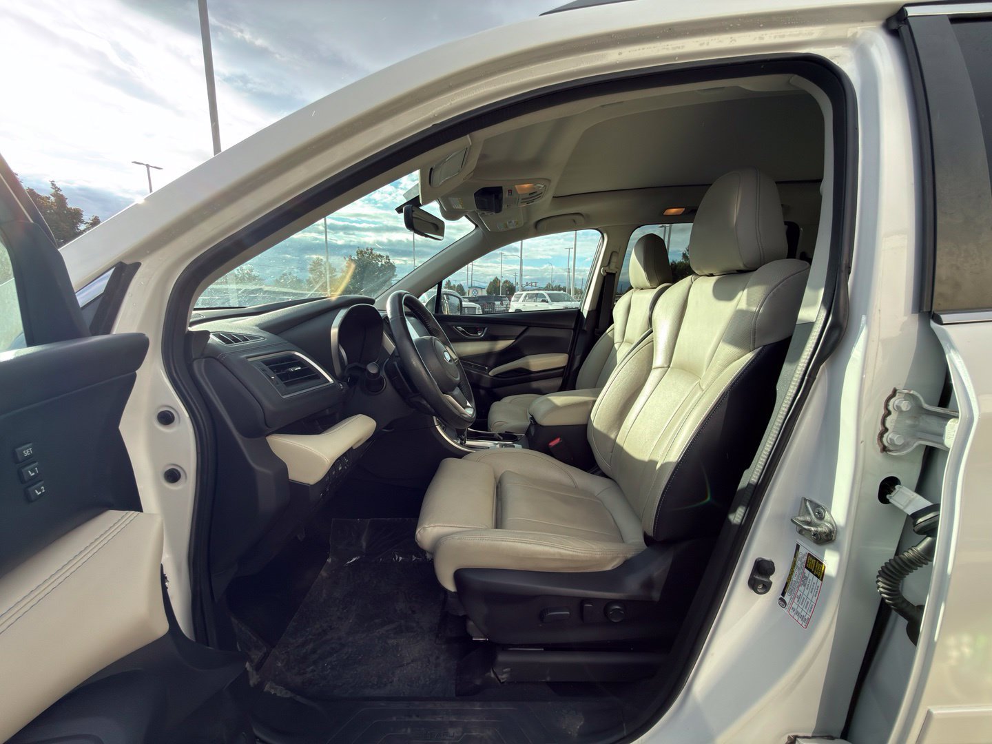 Used 2021 Subaru Ascent Limited w/ Technology Package AWD/4WD image 5