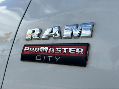Used 2019 RAM ProMaster City Tradesman SLT FWD image 38
