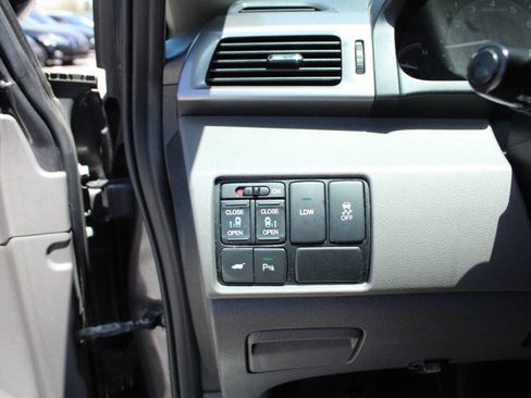 Used 2017 Honda Odyssey Touring image 13