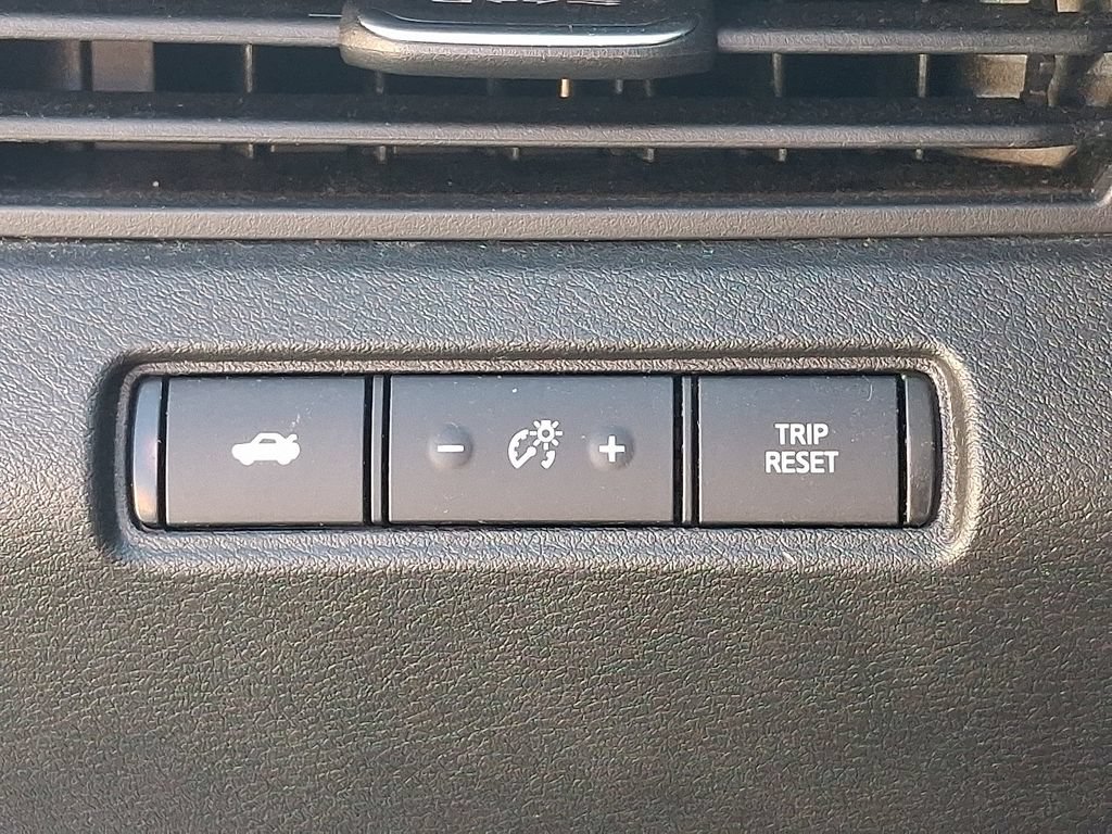 Used 2024 Nissan Altima 2.5 SV FWD image 27
