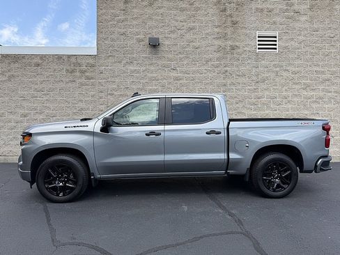 Used 2023 Chevrolet Silverado 1500 Custom w/ LPO, Dark Essentials Package AWD/4WD image 5