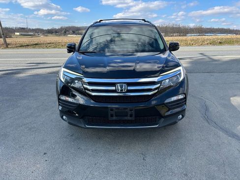 Used 2017 Honda Pilot Touring image 4