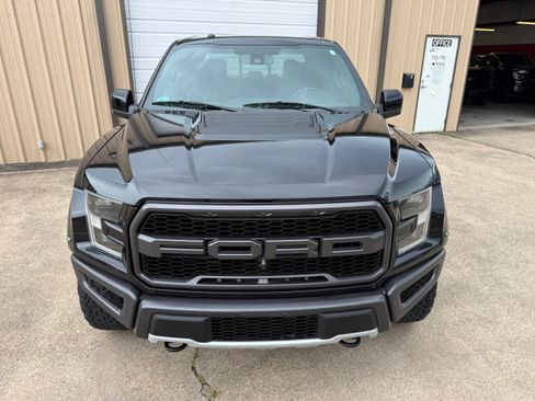 Used 2017 Ford F150 Raptor w/ Equipment Group 802A Luxury AWD/4WD image 10