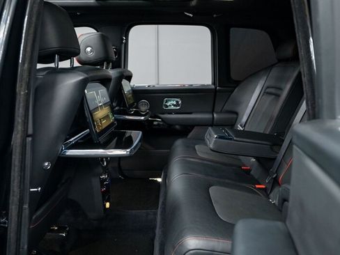 Used 2020 Rolls-Royce Cullinan AWD/4WD image 18