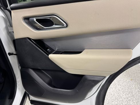 Used 2022 Land Rover Range Rover Velar R-Dynamic S image 12