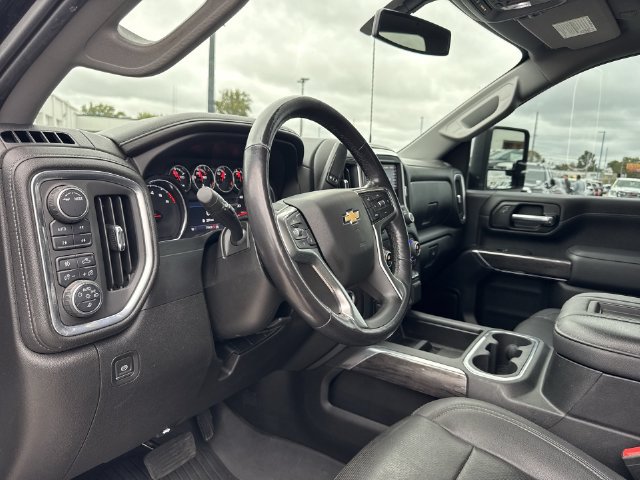 Used 2021 Chevrolet Silverado 2500 LTZ AWD/4WD image 10