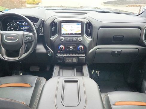 Used 2022 GMC Sierra 2500 AT4 w/ AT4 Premium Plus Package AWD/4WD image 30