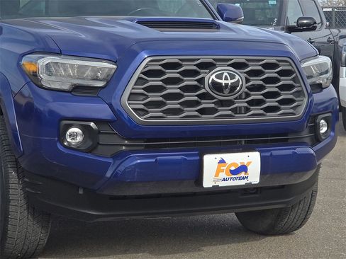 Certified 2023 Toyota Tacoma TRD Sport image 9