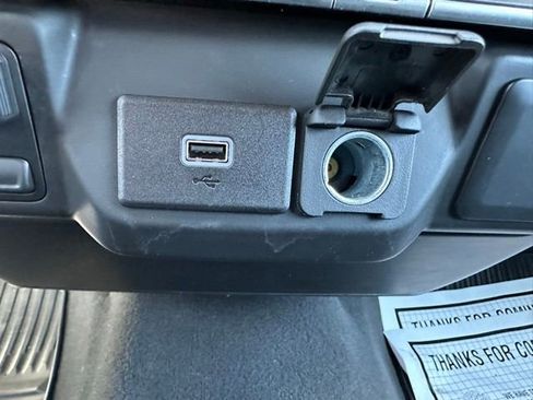 Used 2019 Chevrolet Silverado 1500 Custom w/ Custom Value Package AWD/4WD image 26