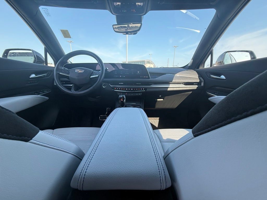 Certified 2024 Cadillac XT4 Sport AWD/4WD image 25