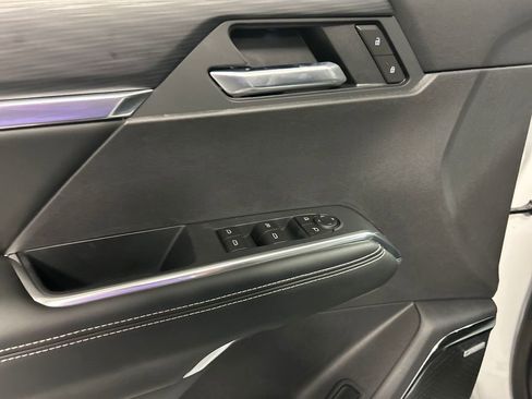 New 2026 GMC Acadia Elevation w/ Elevation Premium Package image 12