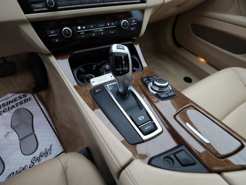 Used 2011 BMW 528i Sedan image 17