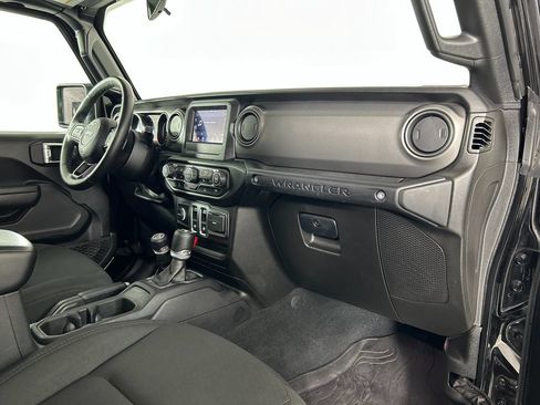 Used 2022 Jeep Wrangler Sport AWD/4WD image 23