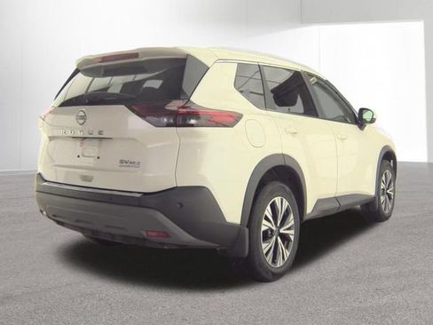 Used 2023 Nissan Rogue SV w/ SV Premium B Package AWD/4WD image 2