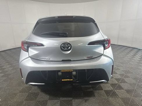 Used 2024 Toyota Corolla XSE FWD image 4
