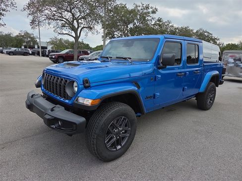 New 2026 Jeep Gladiator Sport image 9