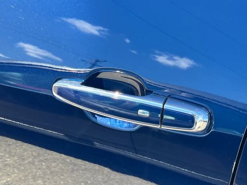 Used 2022 Chevrolet Blazer Premier w/ Enhanced Convenience Package image 7