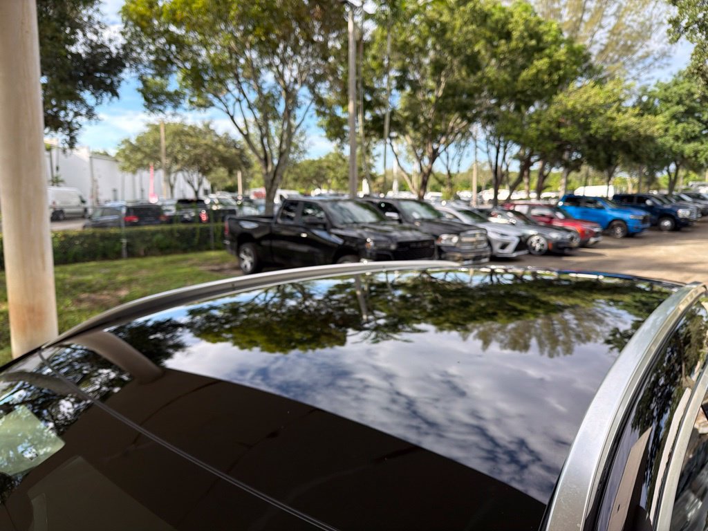 Used 2021 Aston Martin DBX AWD/4WD image 21