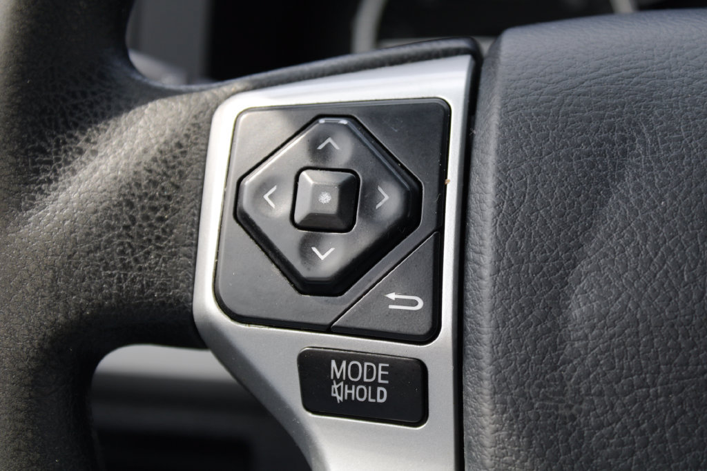 Used 2015 Toyota Tundra SR5 w/ TRD Off Road Package AWD/4WD image 19