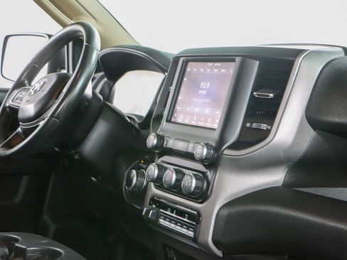 Used 2020 RAM 2500 Tradesman w/ Chrome Appearance Group image 27