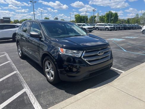 Used 2016 Ford Edge SE FWD image 3