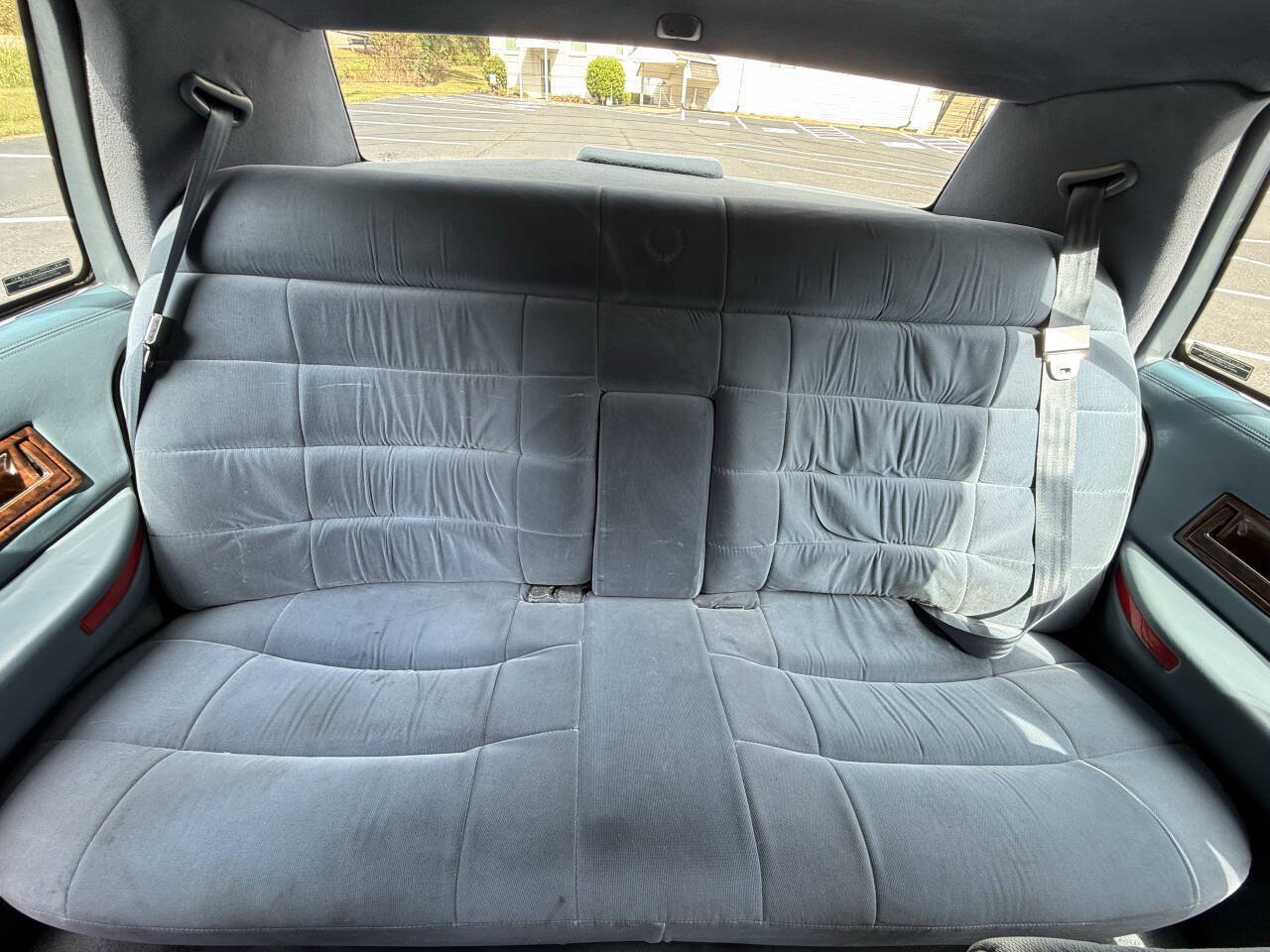 Used 1994 Cadillac Fleetwood Brougham RWD image 18