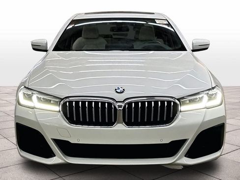Used 2023 BMW 540i w/ M Sport Package RWD image 2