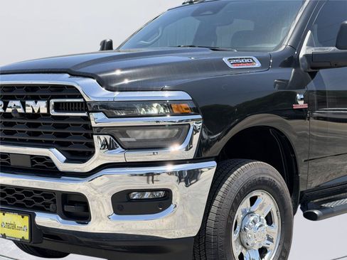 Used 2025 RAM 2500 Tradesman AWD/4WD image 8