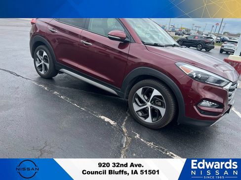 Used 2017 Hyundai Tucson Limited AWD/4WD image 5