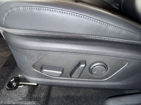 New 2026 Kia Sportage EX image 17