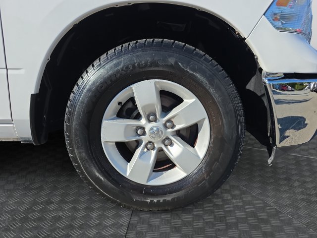 Used 2018 RAM 1500 Classic SLT RWD image 34