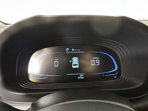 Used 2024 Hyundai Venue SE FWD image 18
