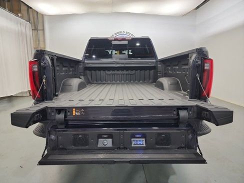 Used 2024 GMC Sierra 2500 Denali Ultimate w/ Snow Plow Prep/Camper Package image 10