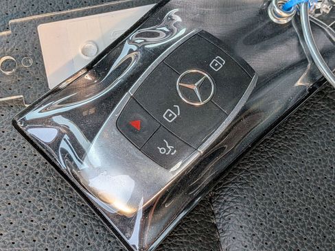 Certified 2023 Mercedes-Benz GLE 350 4MATIC w/ AMG Line Exterior image 38