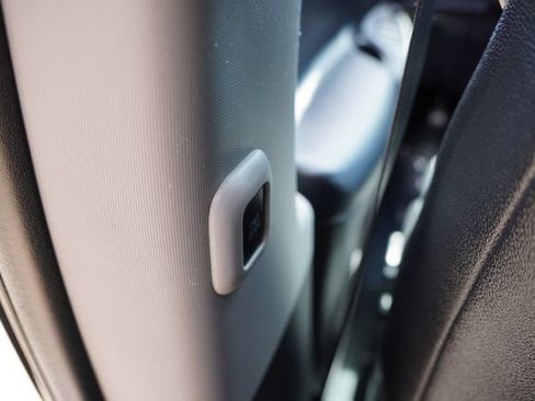 Used 2019 Toyota Sienna SE Premium w/ Carpet Mat Package AWD/4WD image 20