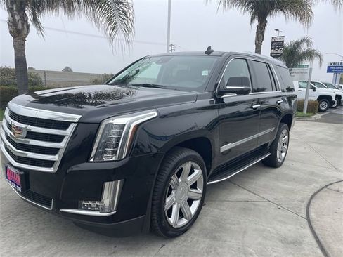 Used 2020 Cadillac Escalade Luxury image 4