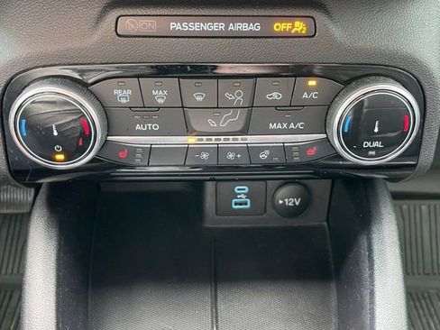 Used 2022 Ford Escape SEL image 12