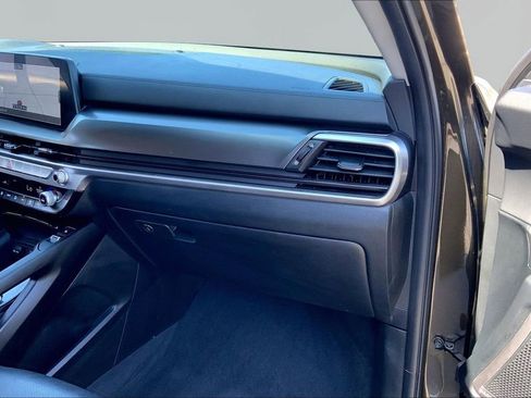 Used 2025 Kia Telluride S AWD/4WD image 19
