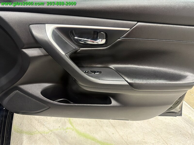 Used 2018 Nissan Altima 2.5 SR w/ SR Midnight Edition FWD image 29