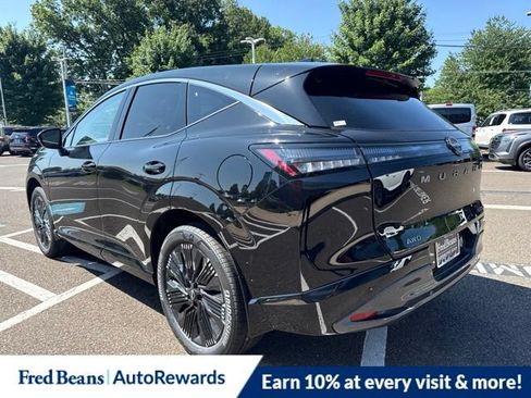 New 2026 Nissan Armada SL w/ Captain's Chari Seat Package AWD/4WD image 9