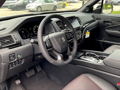 New 2026 Honda Ridgeline Black Edition image 8