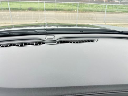 Used 2025 Buick Encore GX Preferred image 18