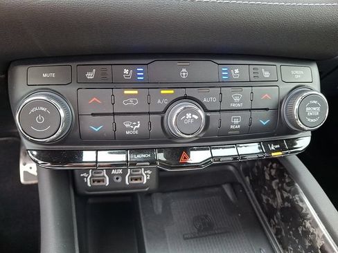 Used 2024 Dodge Durango SRT AWD/4WD image 15