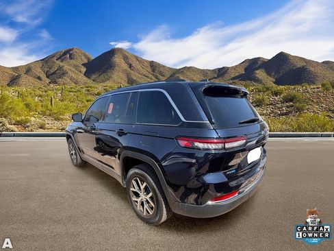 Used 2023 Jeep Grand Cherokee 4WD 4xe image 3