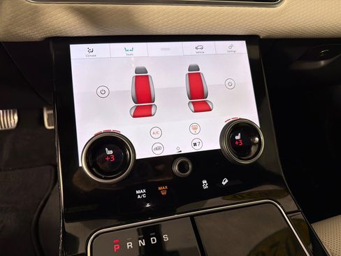 Used 2020 Land Rover Range Rover Velar R-Dynamic S image 17