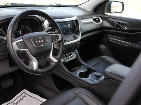 Used 2023 GMC Acadia SLT FWD image 10