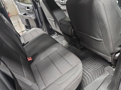 Used 2025 Chevrolet Silverado 1500 Custom image 11